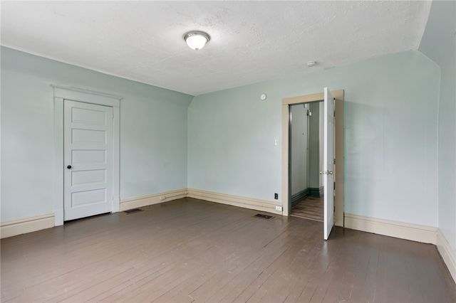 655 NEW CASTLE AVENUE, Sharon, PA 16146