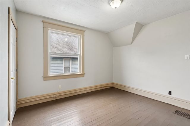 655 NEW CASTLE AVENUE, Sharon, PA 16146