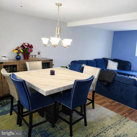 222 SPRINGWOOD DR, Bear, DE 19701