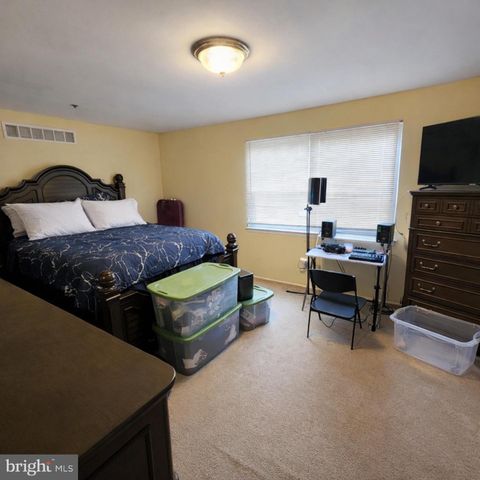 222 SPRINGWOOD DR, Bear, DE 19701