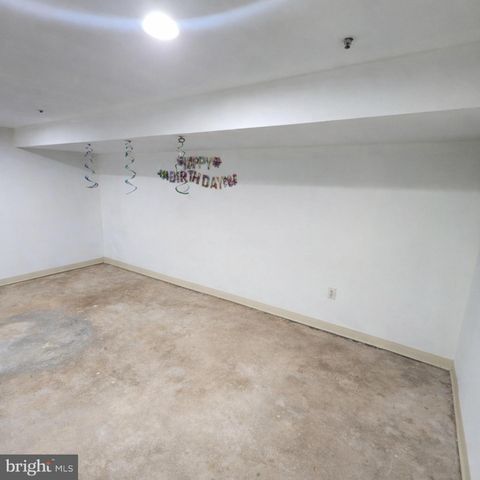 222 SPRINGWOOD DR, Bear, DE 19701