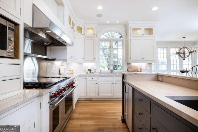 11 Park Circle NE, Atlanta, GA 30305