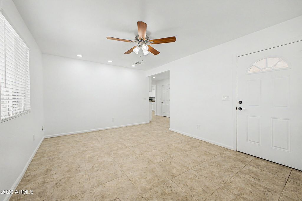 539 N 111TH Place, Mesa, AZ 85207 — photo 4