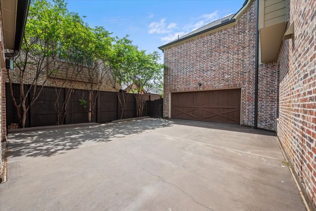 10941 Yorkshire Lane, Frisco, TX 75033