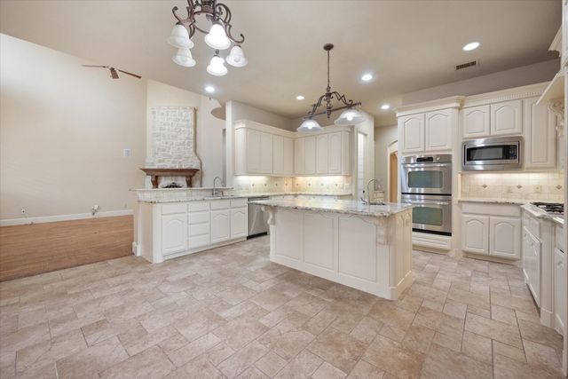 10941 Yorkshire Lane, Frisco, TX 75033