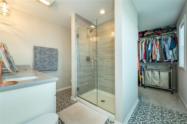 202 SW Prairie Trail Parkway, Ankeny, IA 50023