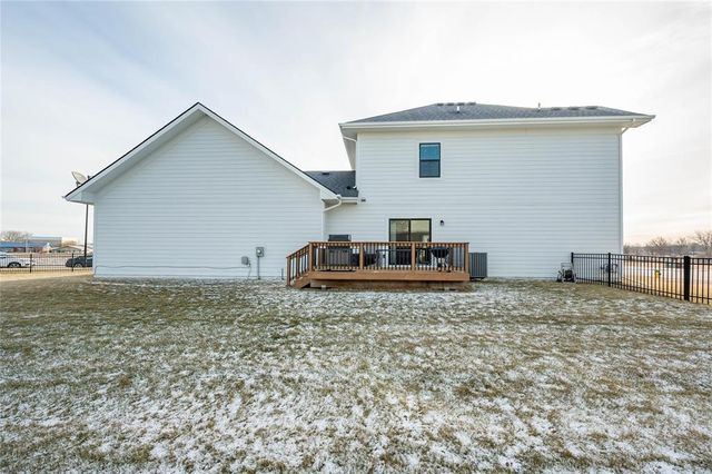 202 SW Prairie Trail Parkway, Ankeny, IA 50023