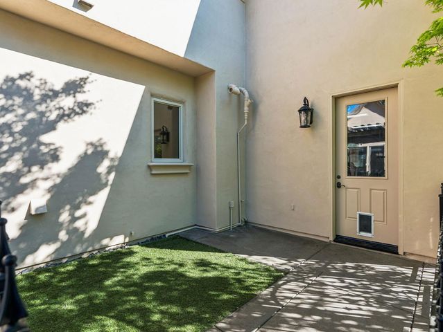 7370 Shelborne Dr, Granite Bay, CA 95746