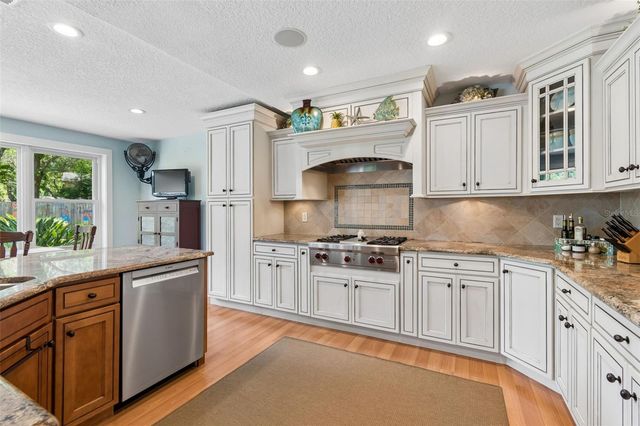 3104 TARABROOK DRIVE, Tampa, FL 33618