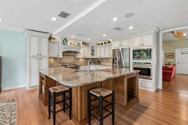 3104 TARABROOK DRIVE, Tampa, FL 33618