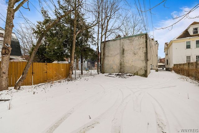 2290 Main Street, Buffalo, NY 14214