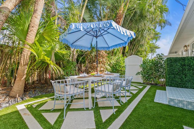 7 Fayette Drive, Boynton Beach, FL 33435