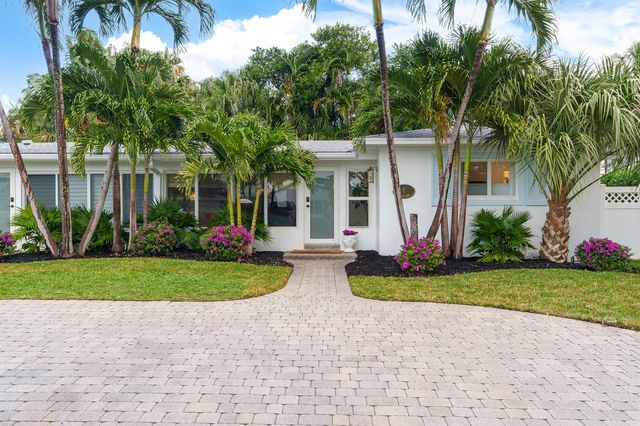 7 Fayette Drive, Boynton Beach, FL 33435