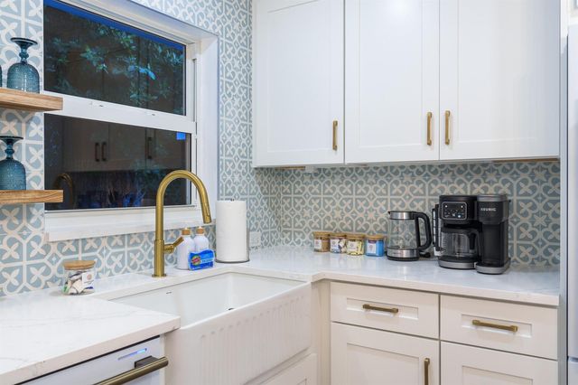7 Fayette Drive, Boynton Beach, FL 33435