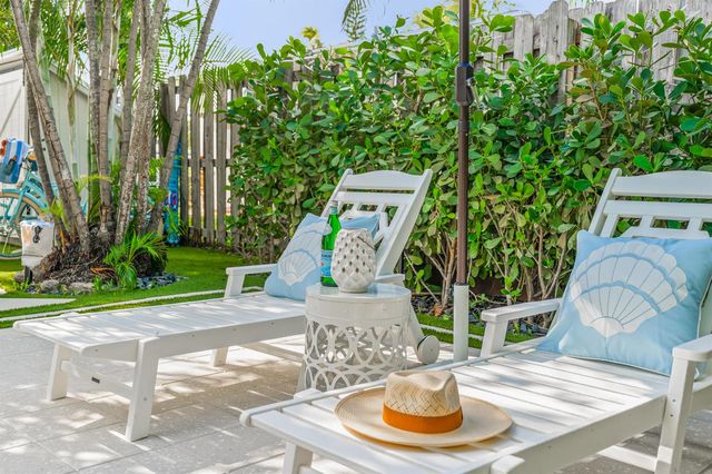 7 Fayette Drive, Boynton Beach, FL 33435