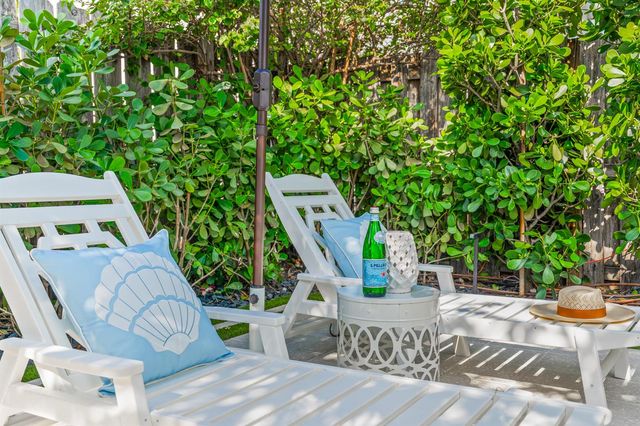 7 Fayette Drive, Boynton Beach, FL 33435