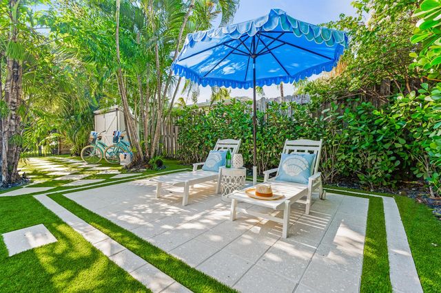 7 Fayette Drive, Boynton Beach, FL 33435
