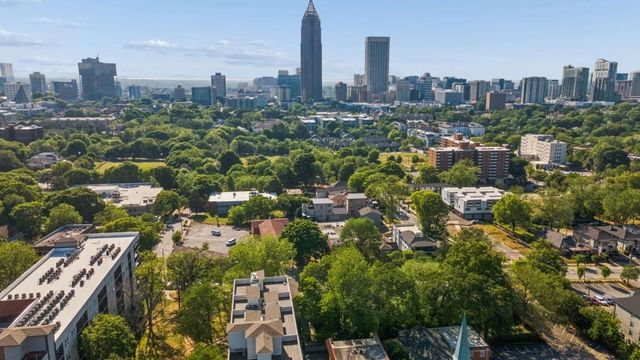 547 Parkway Drive NE, Atlanta, GA 30308