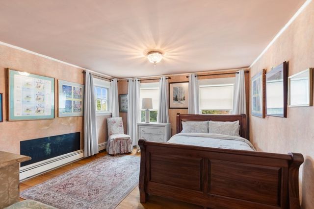50 Chestnut St, Lynnfield, MA 01940