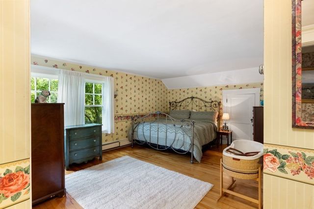 50 Chestnut St, Lynnfield, MA 01940