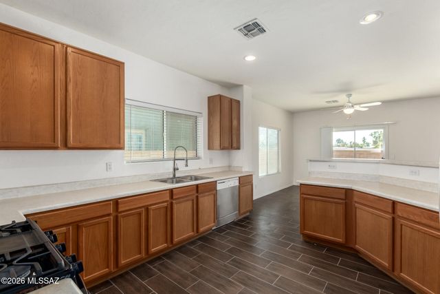 1041 W Sea Star Drive, Tucson, AZ 85704