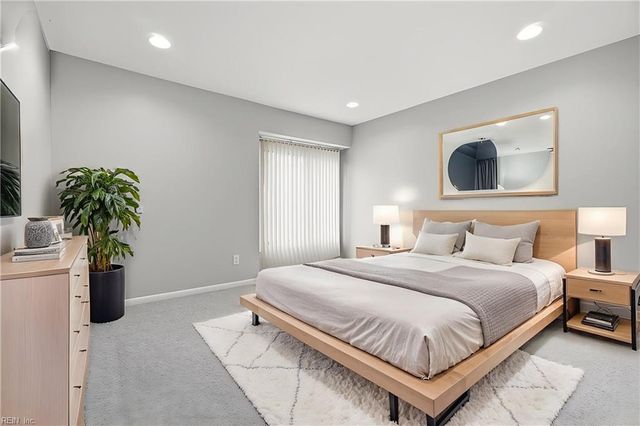 4165 Stonebridge LNDG, Chesapeake, VA 23321