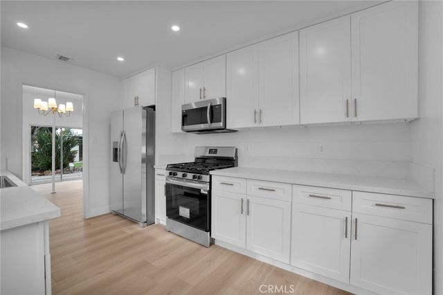 8211 Louise Avenue, Northridge, CA 91325