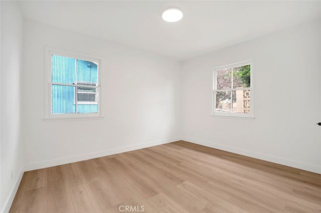 8211 Louise Avenue, Northridge, CA 91325