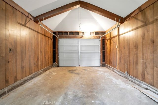 8211 Louise Avenue, Northridge, CA 91325