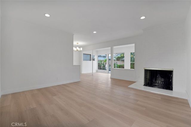 8211 Louise Avenue, Northridge, CA 91325