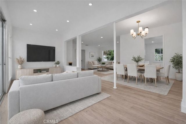 8211 Louise Avenue, Northridge, CA 91325