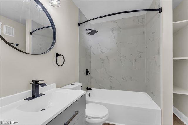 4915 E 88th Street, Garfield Heights, OH 44125