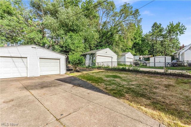4915 E 88th Street, Garfield Heights, OH 44125