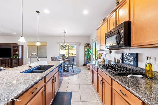 4292 W Thunder Ranch Place, Marana, AZ 85658
