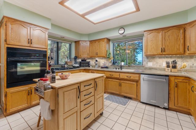 26997 Lookout Mountain Road, Oak Run, CA 96069