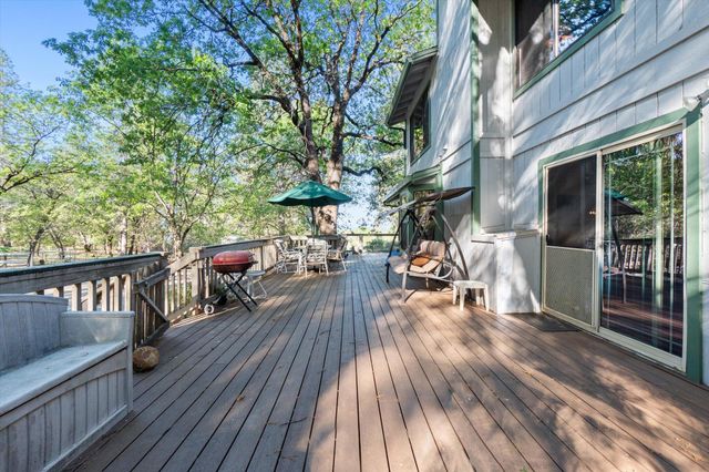 26997 Lookout Mountain Road, Oak Run, CA 96069