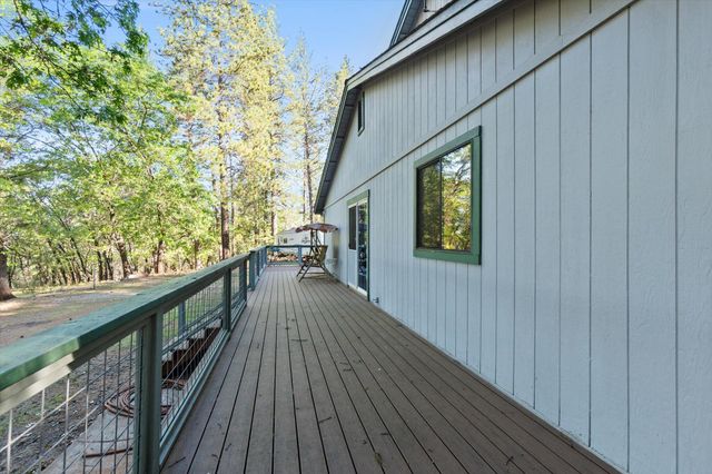 26997 Lookout Mountain Road, Oak Run, CA 96069