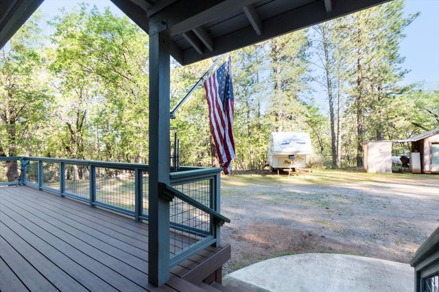 26997 Lookout Mountain Road, Oak Run, CA 96069