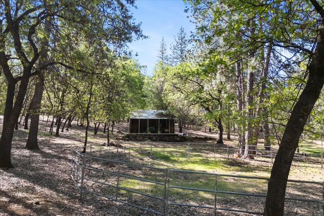 26997 Lookout Mountain Road, Oak Run, CA 96069