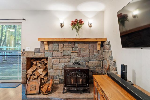 26997 Lookout Mountain Road, Oak Run, CA 96069