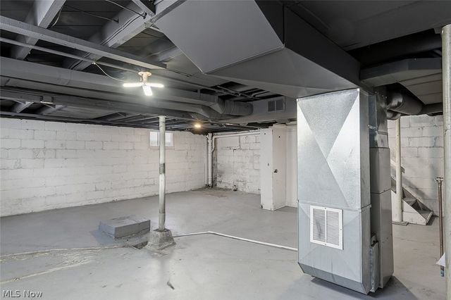 7373 N Lima Road, Poland, OH 44514