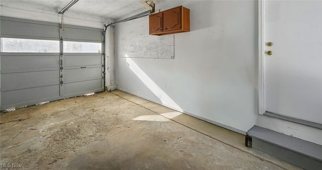 7373 N Lima Road, Poland, OH 44514