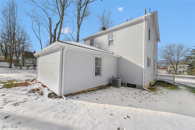 7373 N Lima Road, Poland, OH 44514