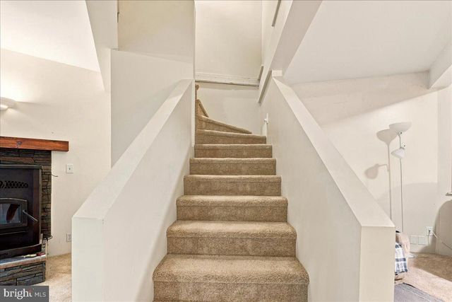 7823 SUPINLICK RIDGE RD, Mount Jackson, VA 22842