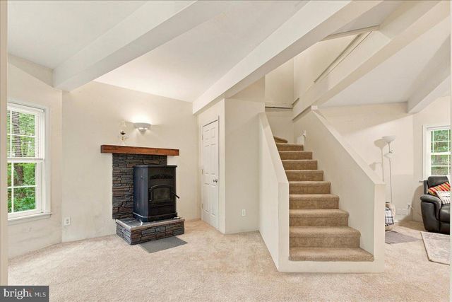 7823 SUPINLICK RIDGE RD, Mount Jackson, VA 22842