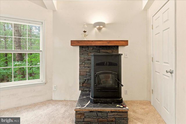 7823 SUPINLICK RIDGE RD, Mount Jackson, VA 22842