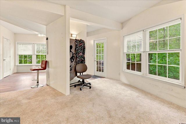 7823 SUPINLICK RIDGE RD, Mount Jackson, VA 22842