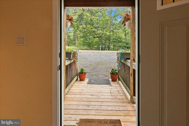 7823 SUPINLICK RIDGE RD, Mount Jackson, VA 22842