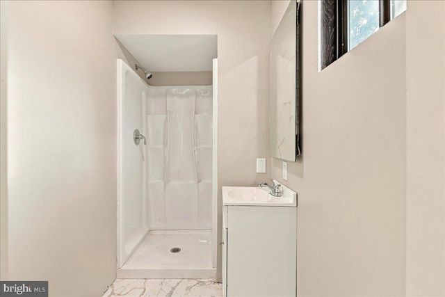 7823 SUPINLICK RIDGE RD, Mount Jackson, VA 22842