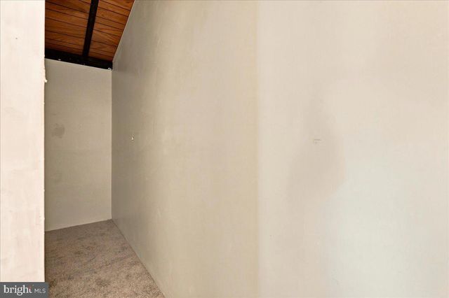 7823 SUPINLICK RIDGE RD, Mount Jackson, VA 22842